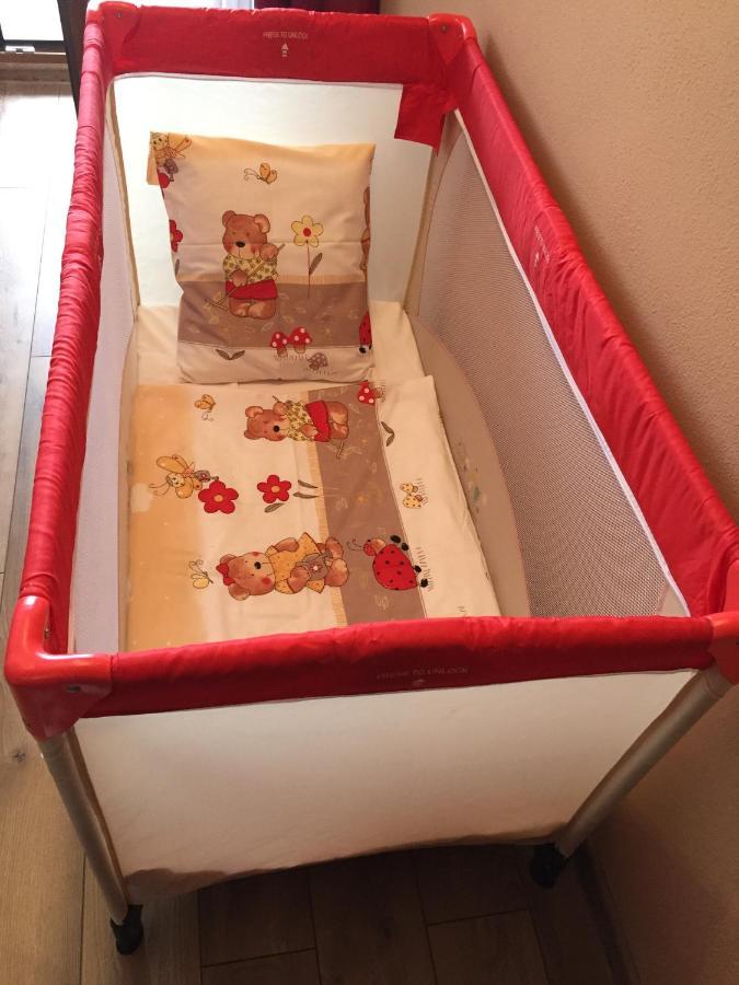Apartman Bešeňová Exteriör bild