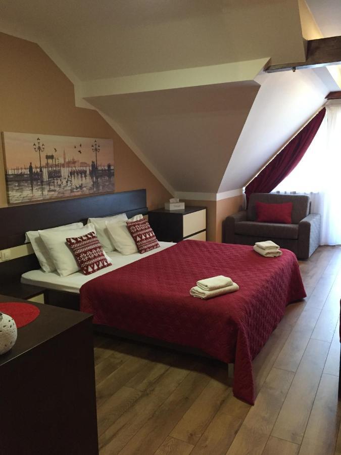 Apartman Bešeňová Exteriör bild