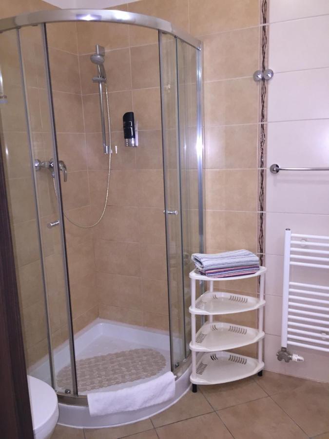 Apartman Bešeňová Exteriör bild